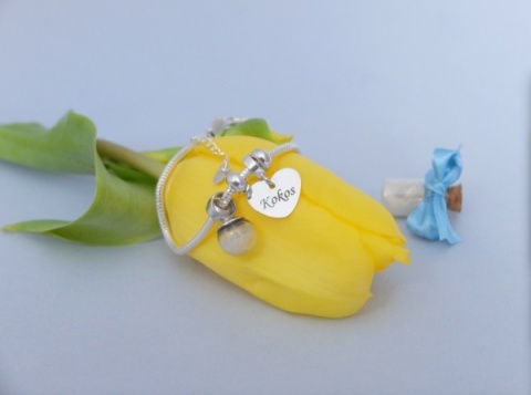 bransoeltka ze srebra z sierścią i imieniem pupila - prezent dla psiarza