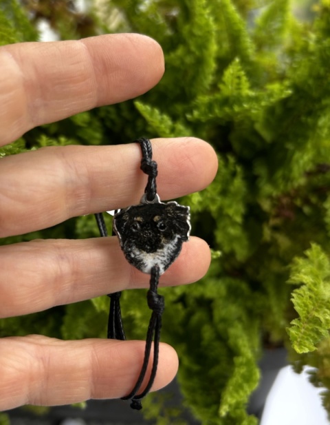 Bransoletka na sznureczku z portretem Twojego psa - personalizowana biżuteria Bransoletka na sznureczku z portretem Twojego psa - personalizowana biżuteria