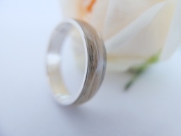 obrączka z sierścią psa - biżuteria z sierścią